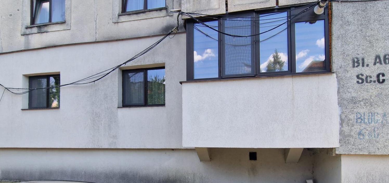 Apartament Iulius 4 Curtea de Argeş Esterno foto