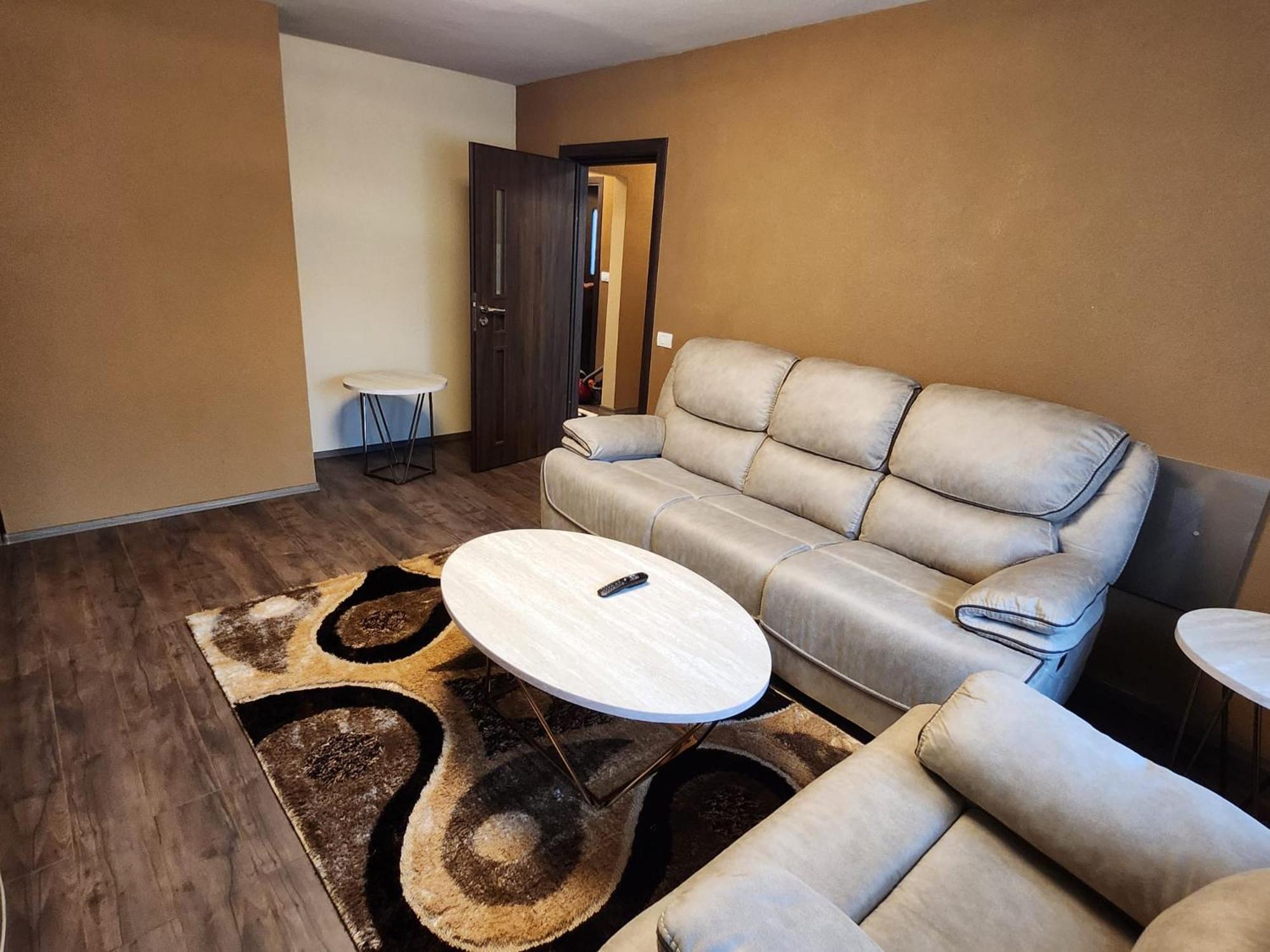 Apartament Iulius 4 Curtea de Argeş Esterno foto
